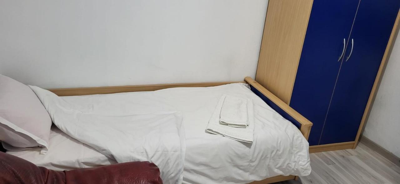 Apartament Regim Hotelier Bacău Eksteriør bilde
